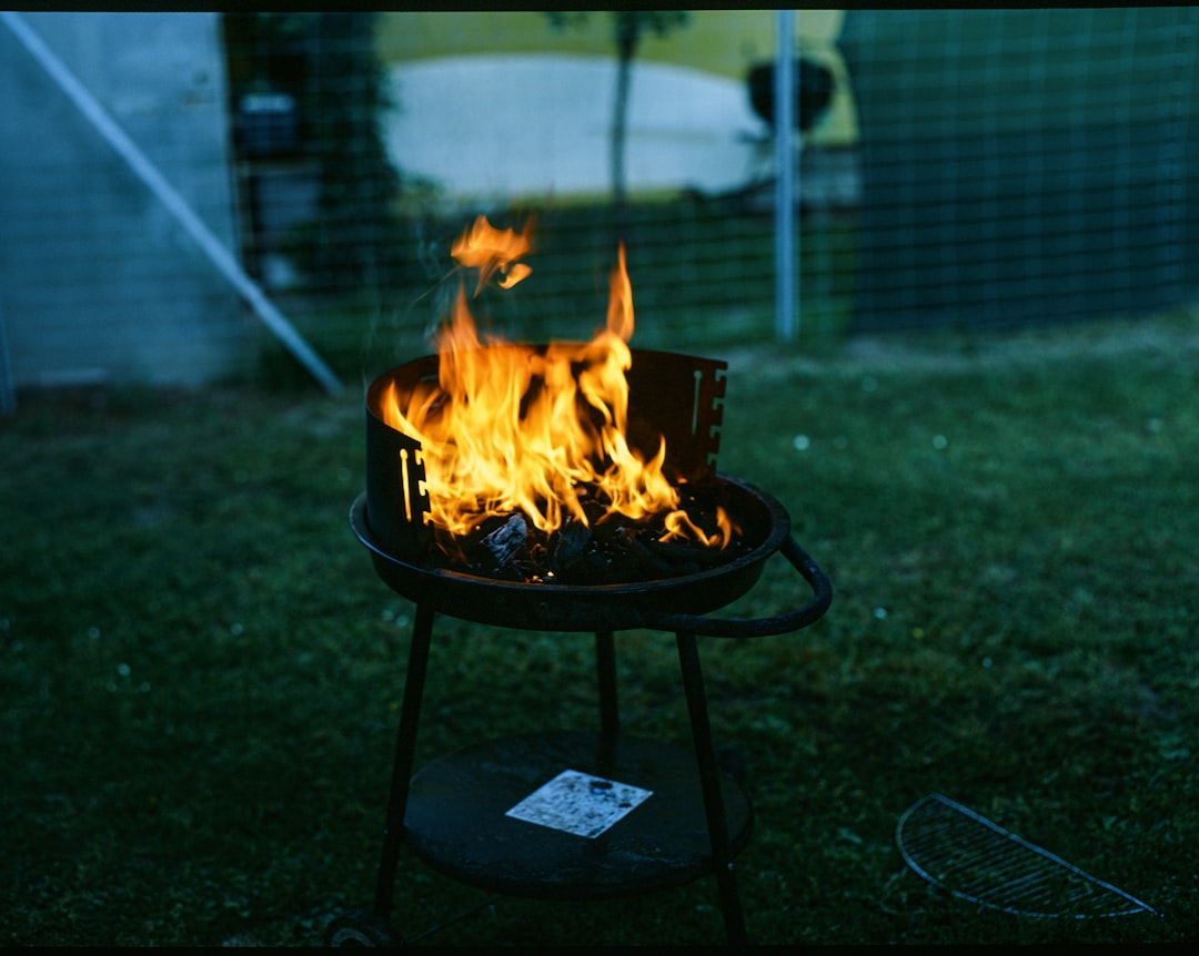 guide complet sur le couvercle de barbecue : conseils d'utilisation, avantages pour la cuisson et astuces pour un grill parfait.