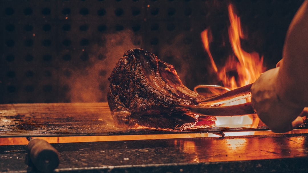 découvrez nos délicieuses recettes de ribs tendres et savoureuses, parfaites pour un repas convivial et gourmand.