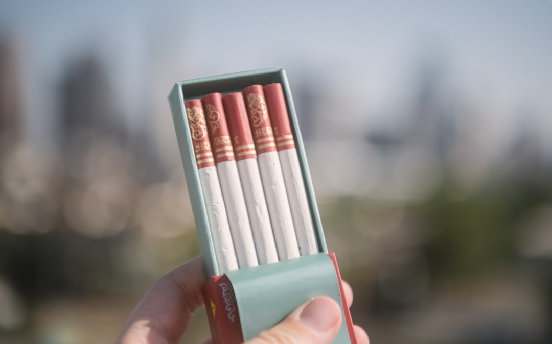 découvrez notre revue complète des fumeurs électriques, pour réussir vos viandes fumées avec facilité et goût.